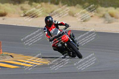 media/Oct-03-2022-Moto Forza (Mon) [[5f077a3730]]/Beginner Group/Session 2 (Turn 10)/